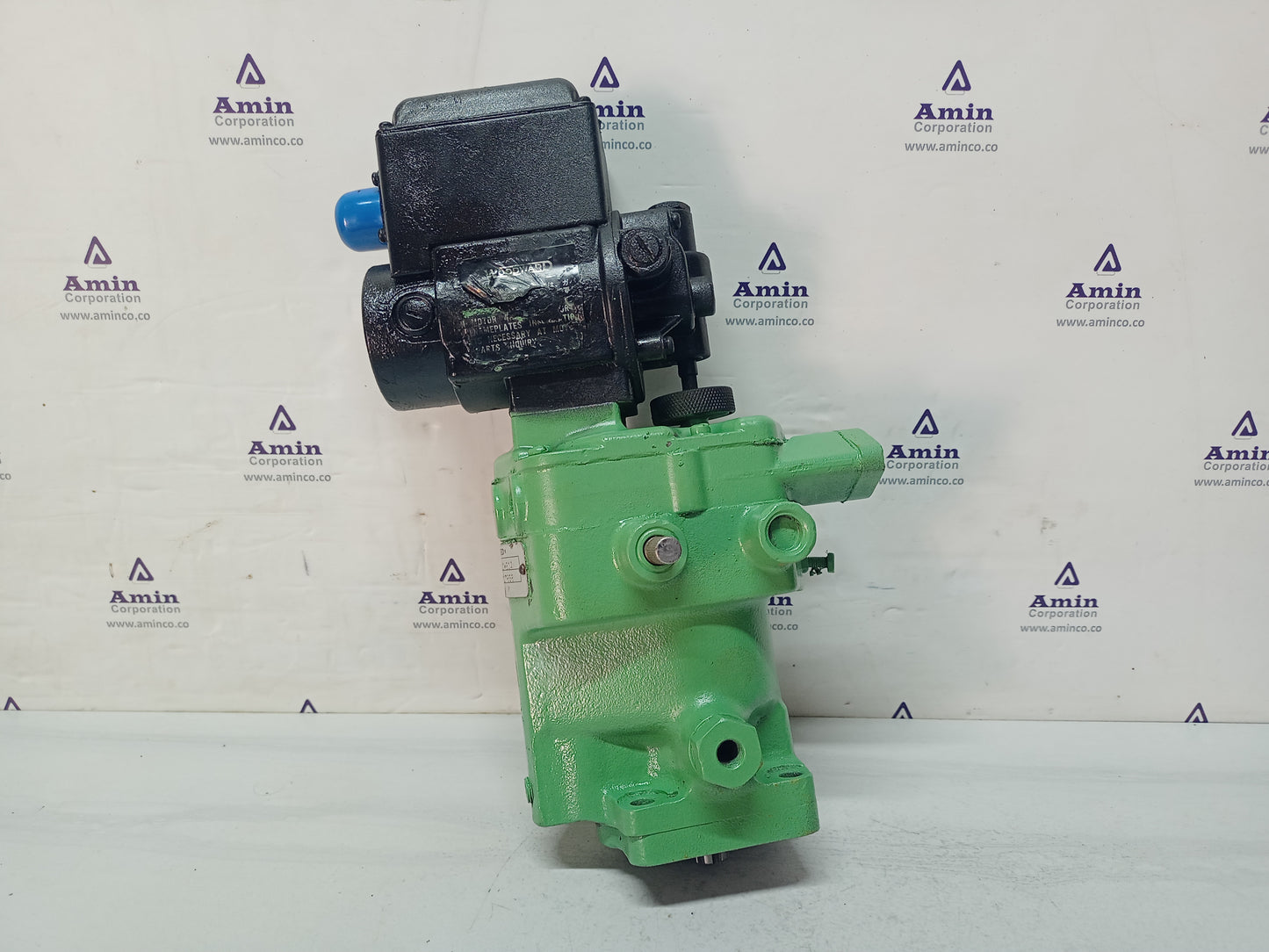 Woodward Governor Part no: 8511-214 with motor