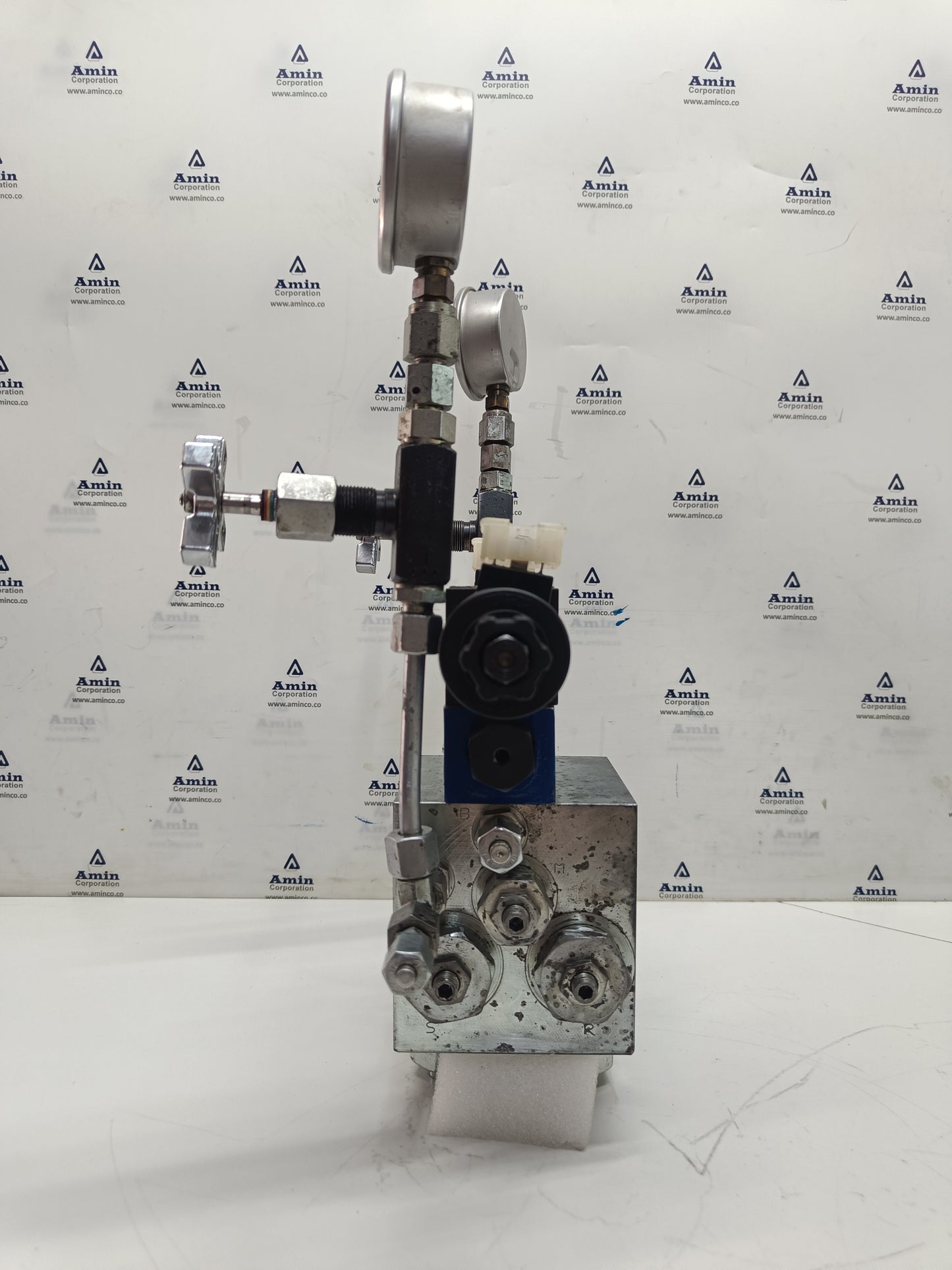 Parker 8F4661C Hydraulic Control Block - NEW 'for price send a message'