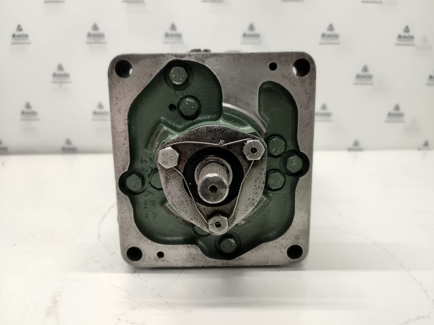 Woodward UG-8 Governor part No. : 8523-036 RPM: 700-1415 - TESTED #2