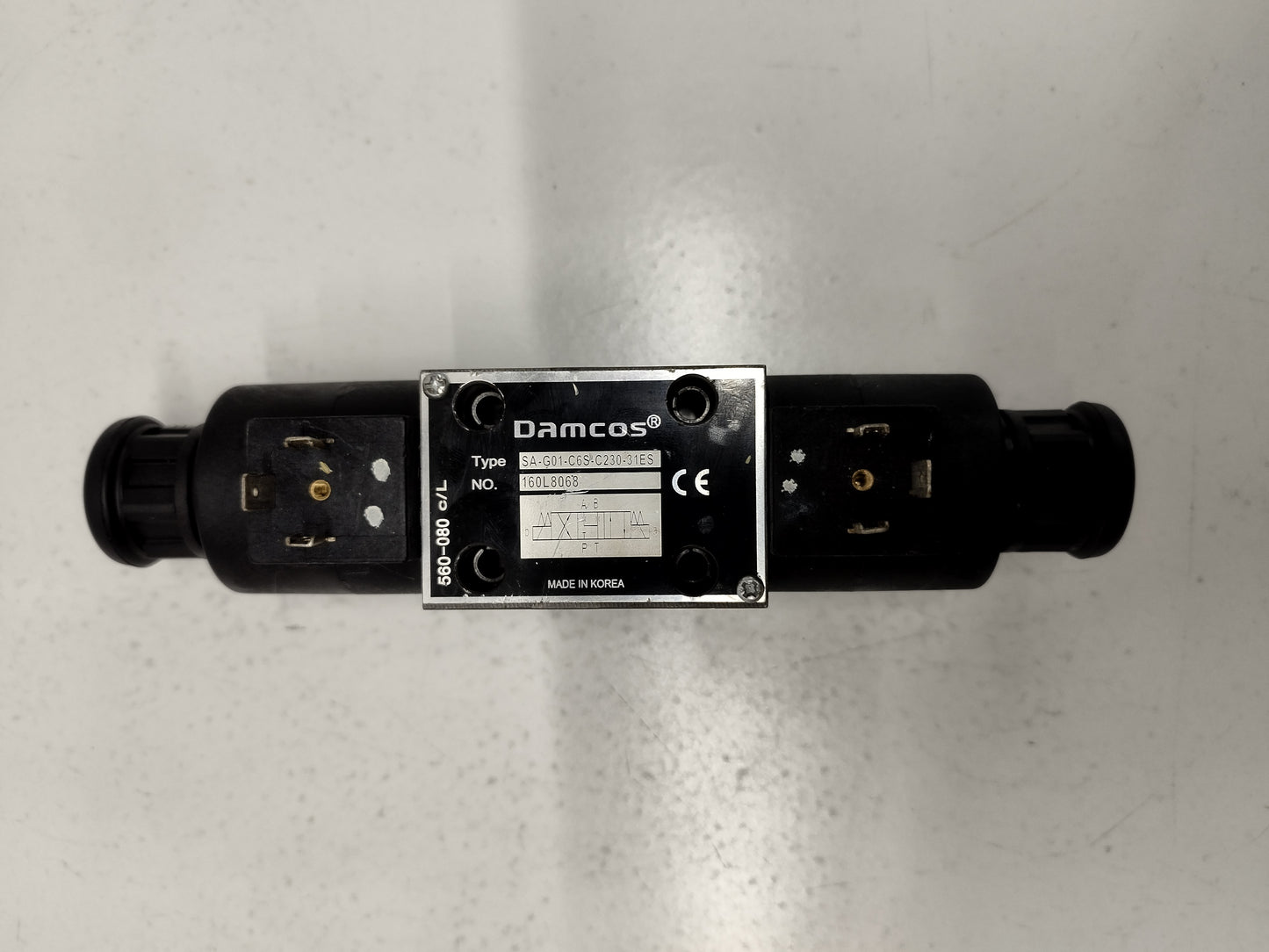 Damcos SA-G01-C6S-C230-31ES Directional control valve 160L8068 - NEW #2
