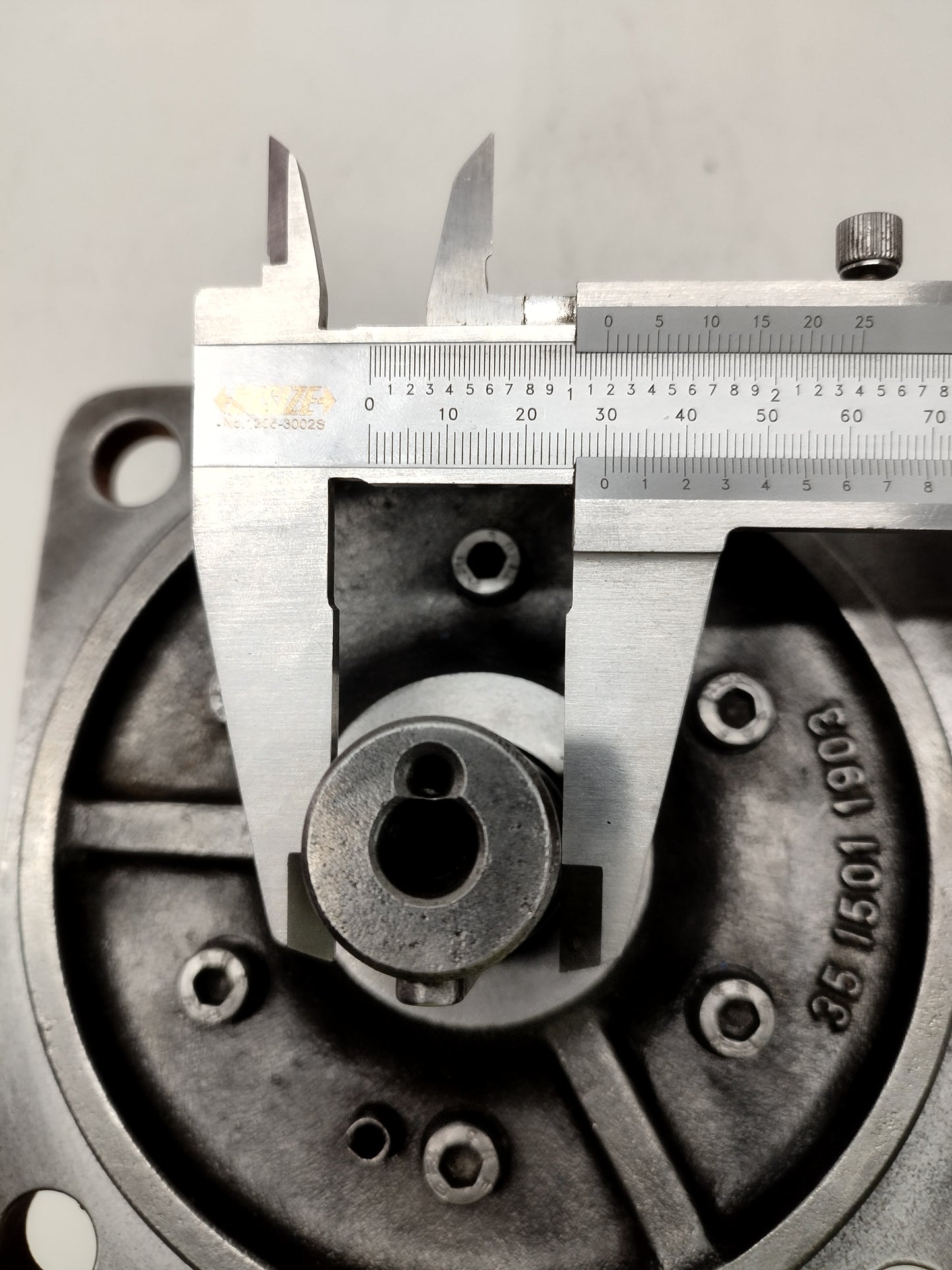 Dusterloh KM32 ZAF Hydraulic Radial Piston Motor