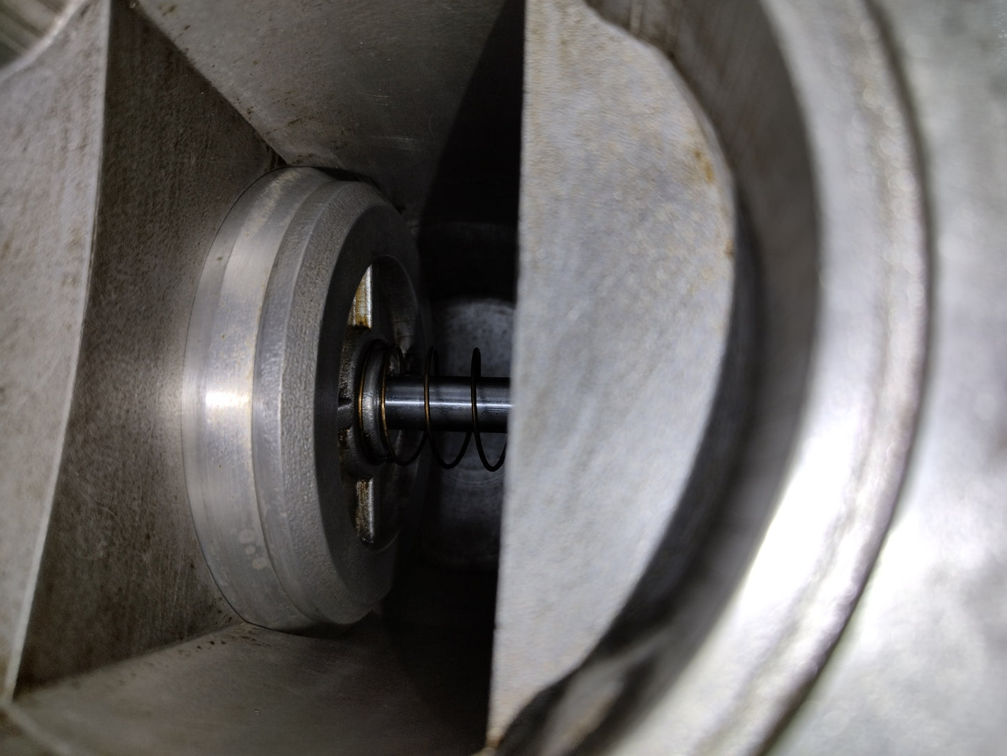 Tamrotor Marine compressor Intake valve for E12