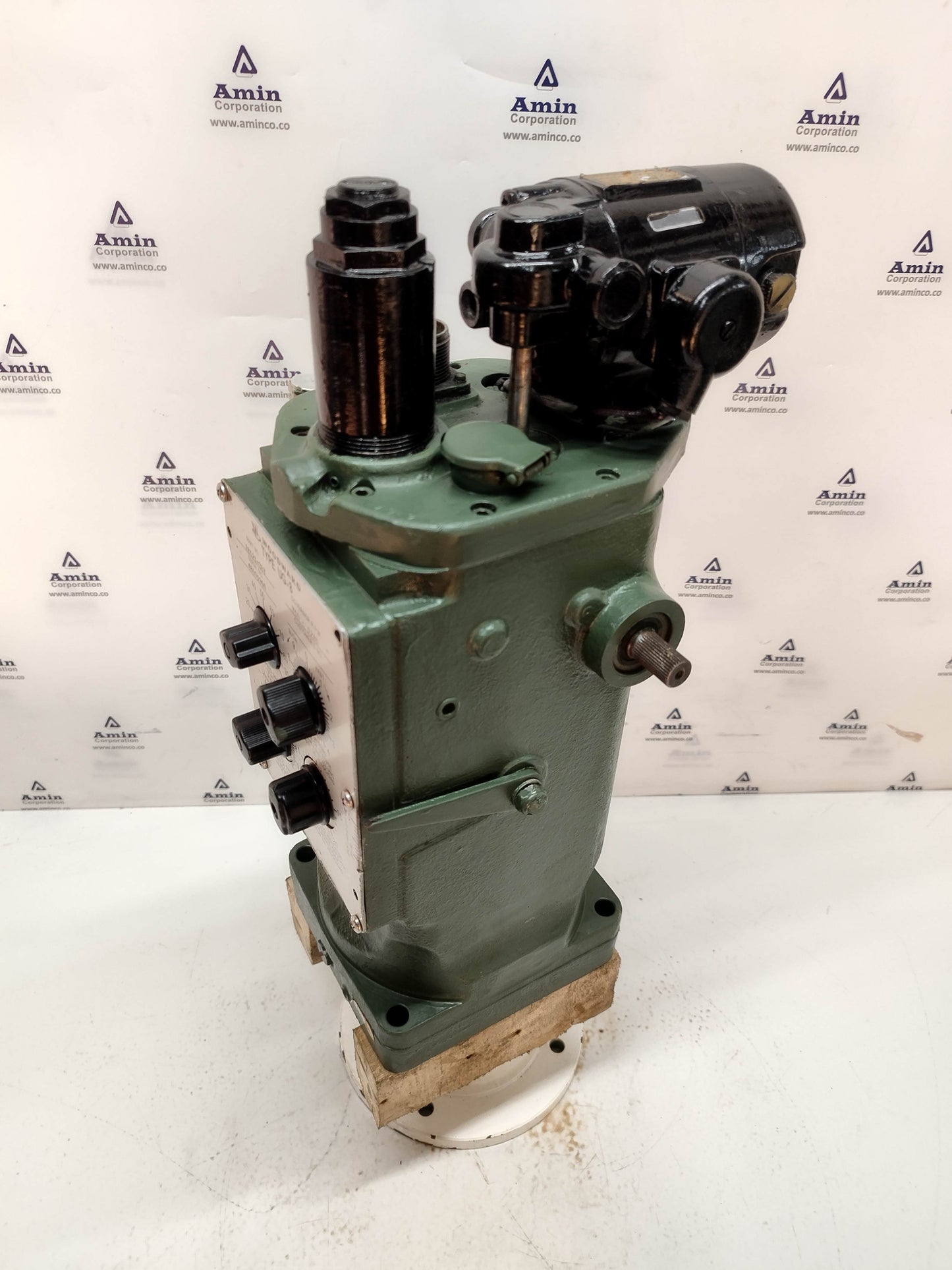 Woodward UG-8 Governor part No. : R 8521-367 RPM: 750-1280 - TESTED