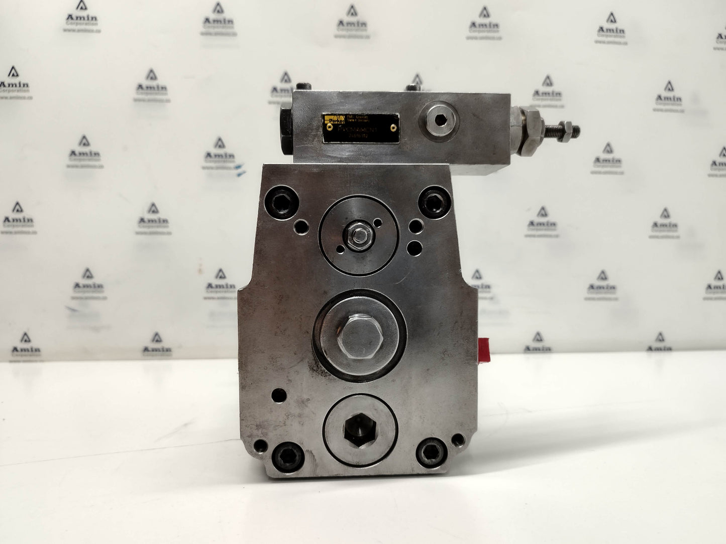 Parker PV020R1K1T1NMMC Hydraulic Axial Piston pump - NEW