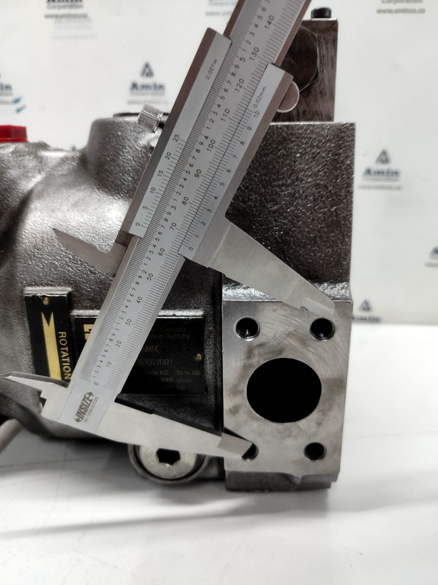 Parker PV020R1K1T1NMMC Hydraulic Axial Piston pump - NEW