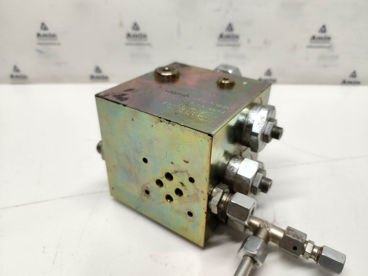 Sterling Hydraulics Limited P/N: 8F4661C Hydraulic Control Block - NEW