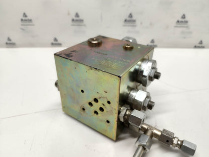 Sterling Hydraulics Limited P/N: 8F4661C Hydraulic Control Block - NEW