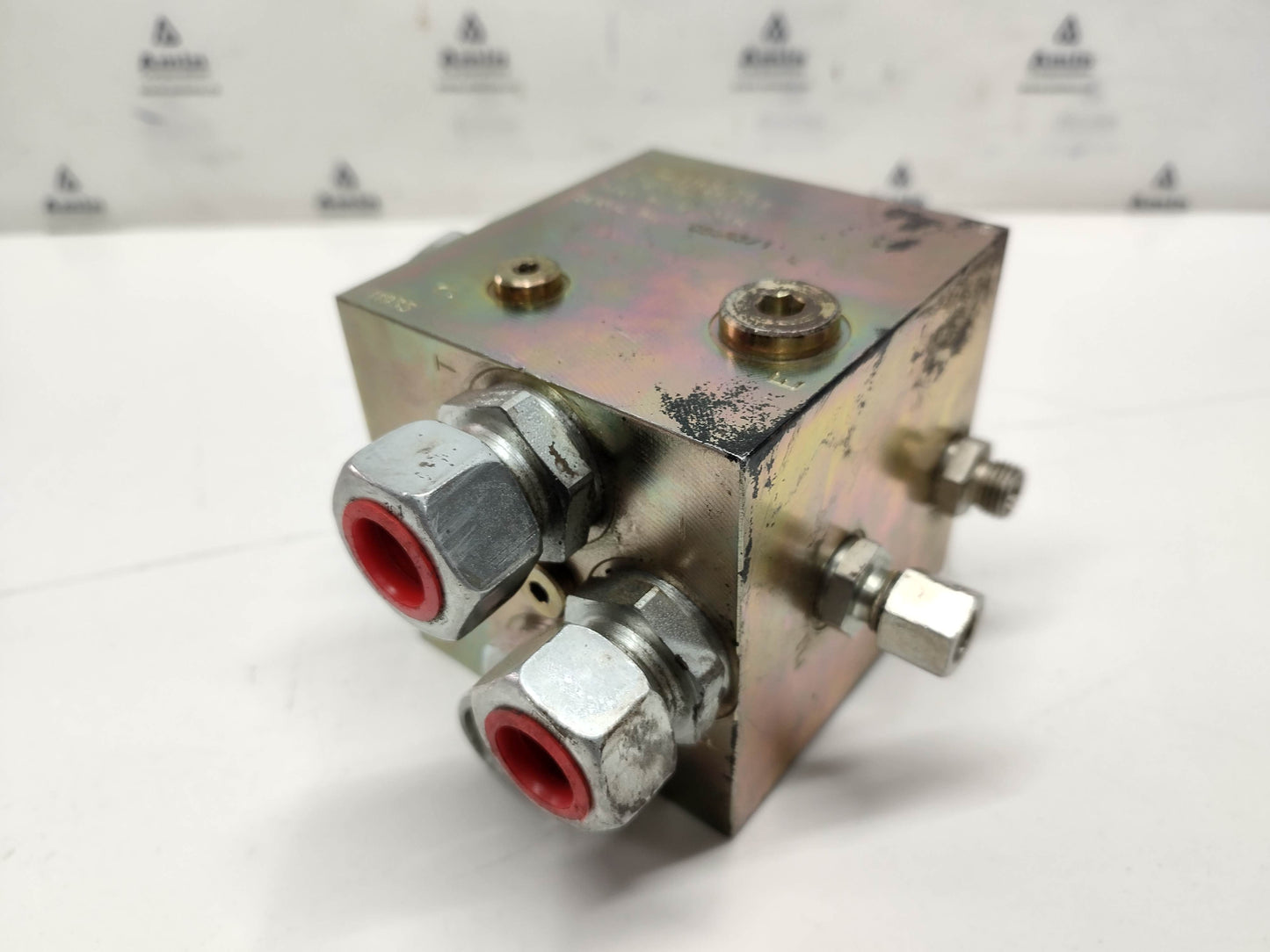 Sterling Hydraulics Limited P/N: 8F4661C Hydraulic Control Block - NEW