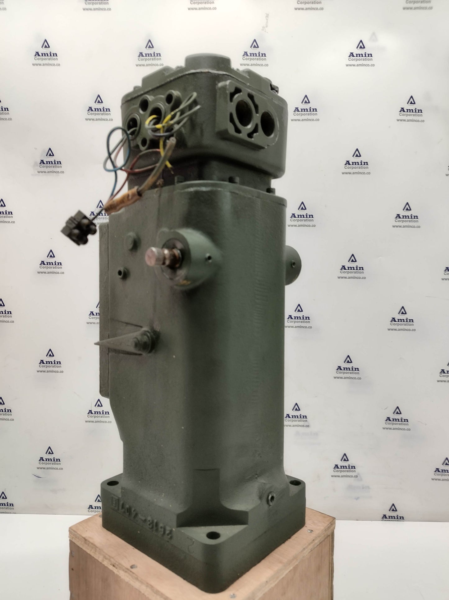Woodward UG-8 Governor part No. : 8523-232 RPM: 1025-1515 - TESTED