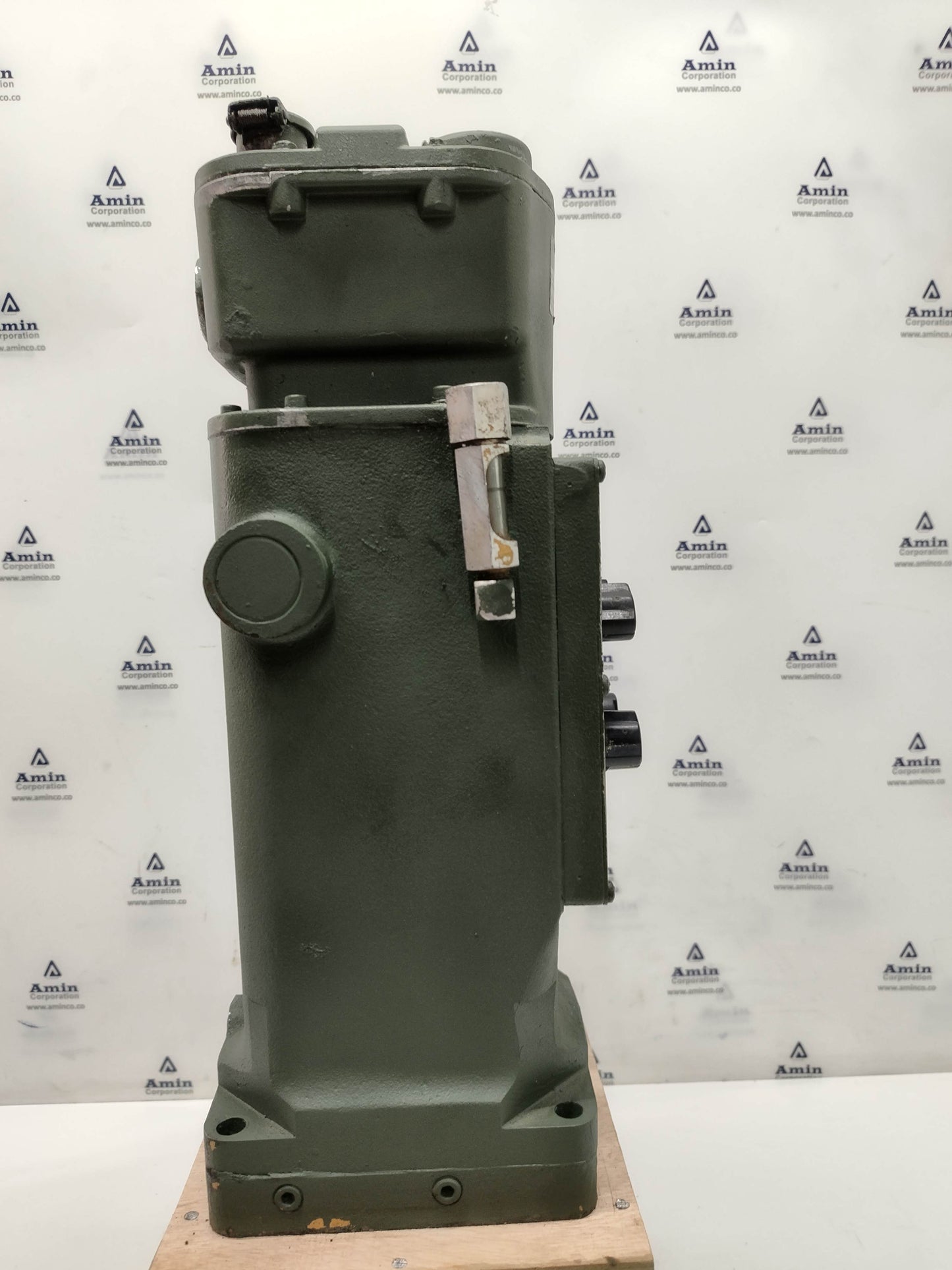 Woodward UG-8 Governor part No. : 8523-232 RPM: 1025-1515 - TESTED