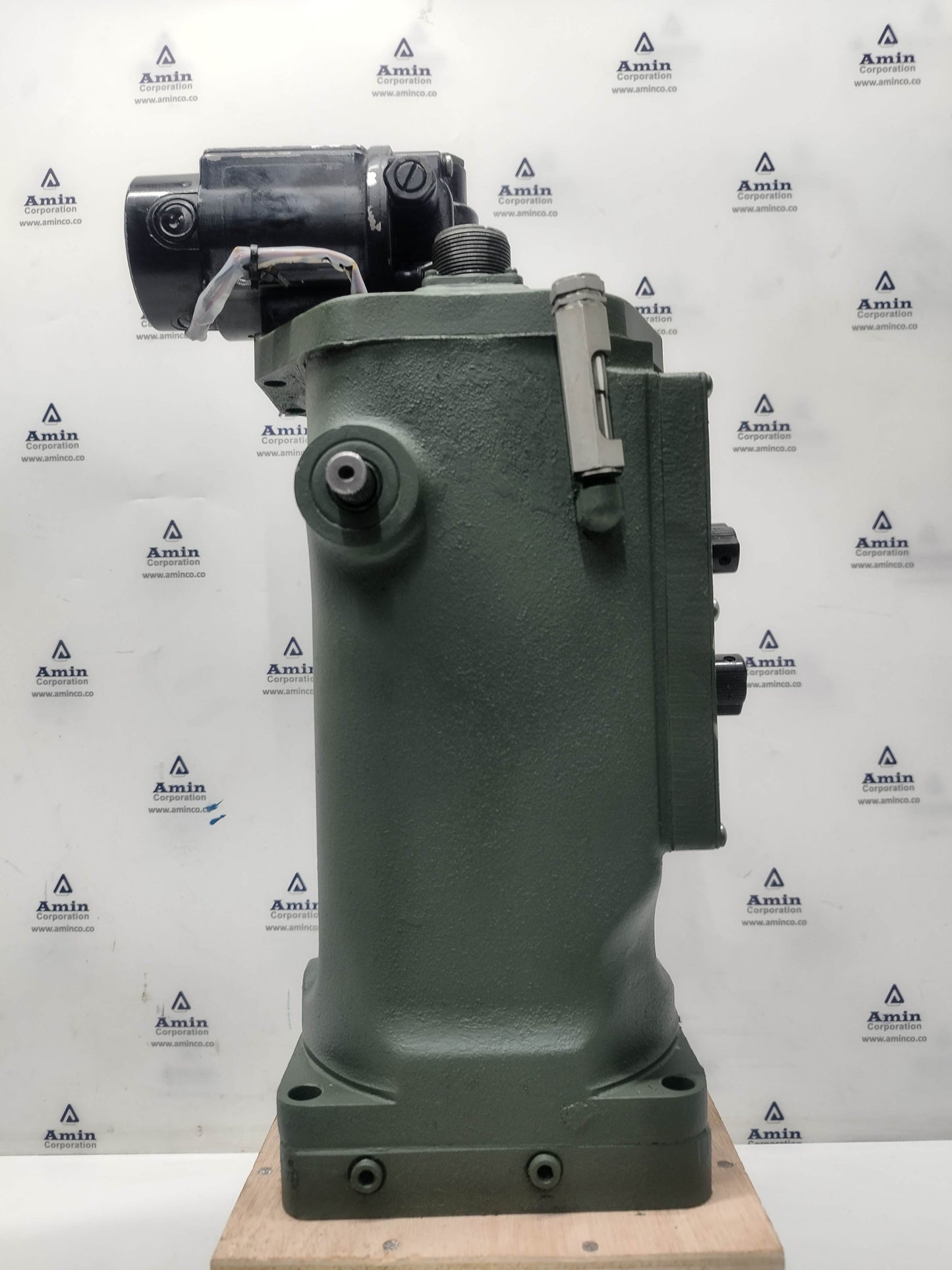 Woodward UG-10 Governor P/N: A8526-624 RPM: 738-1458