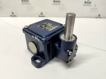 Schmersal T.422-10y-M20-1090/2186 Limit Switch 500V - NEW