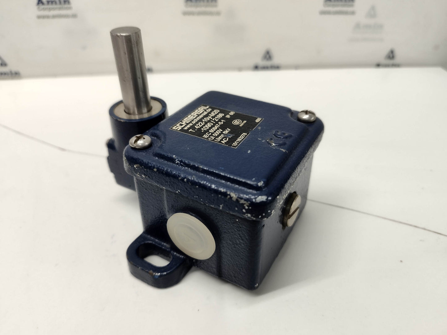 Schmersal T.422-10y-M20-1090/2186 Limit Switch 500V - NEW