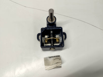 Schmersal T.422-10y-M20-1090/2186 Limit Switch 500V - NEW