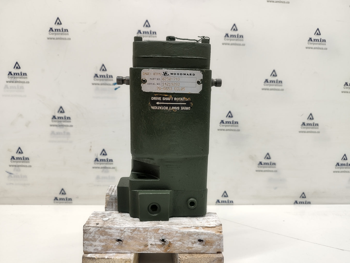 Woodward Governor 8250-749 Cat P/N: 7W-6653 ECL05 EG‑3P Actuator Governor