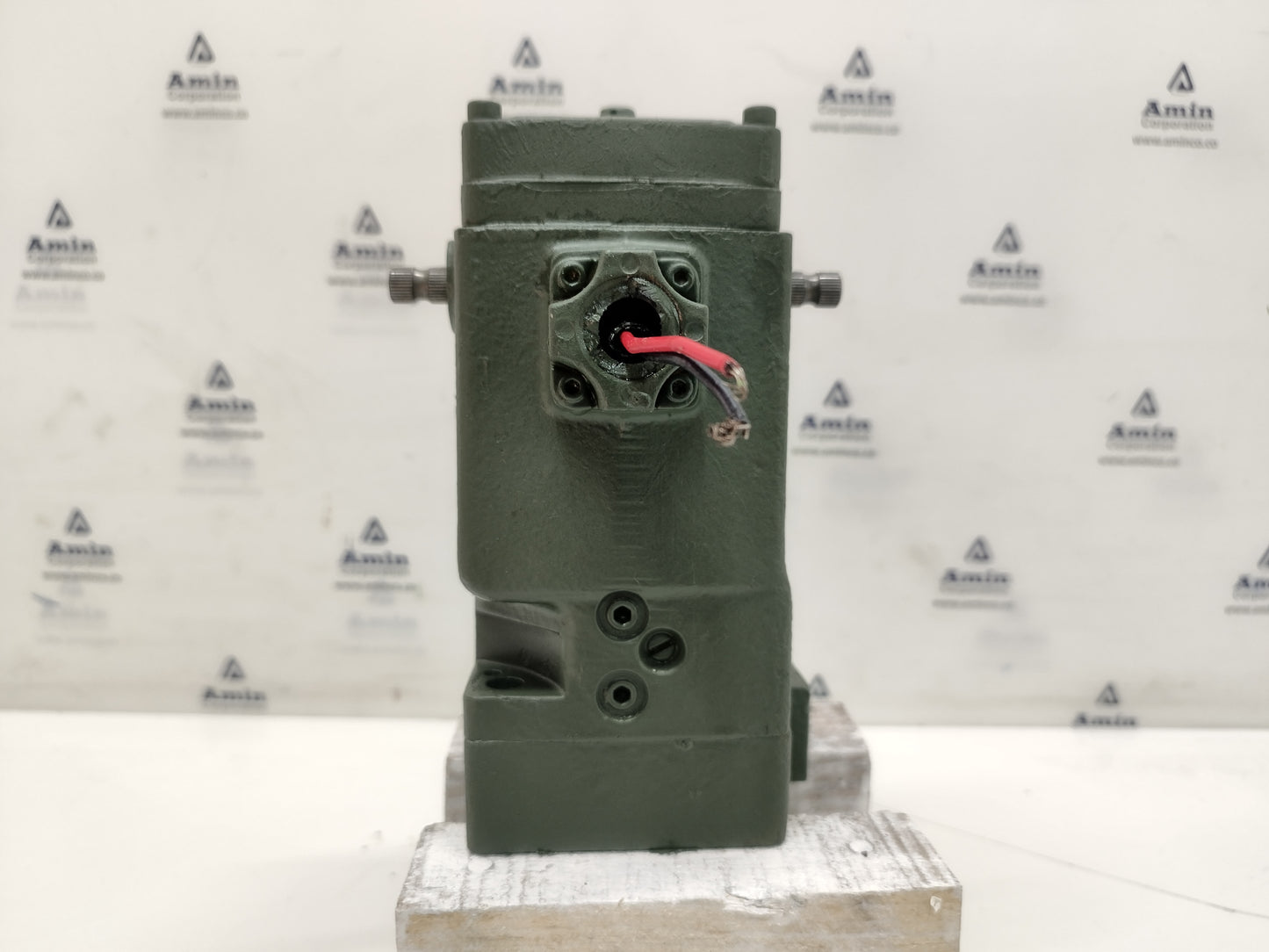 Woodward Governor 8250-749 Cat P/N: 7W-6653 ECL05 EG‑3P Actuator Governor