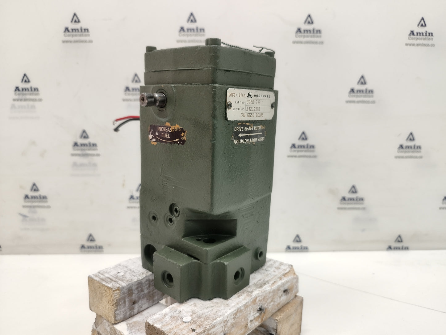 Woodward Governor 8250-749 Cat P/N: 7W-6653 ECL05 EG‑3P Actuator Governor