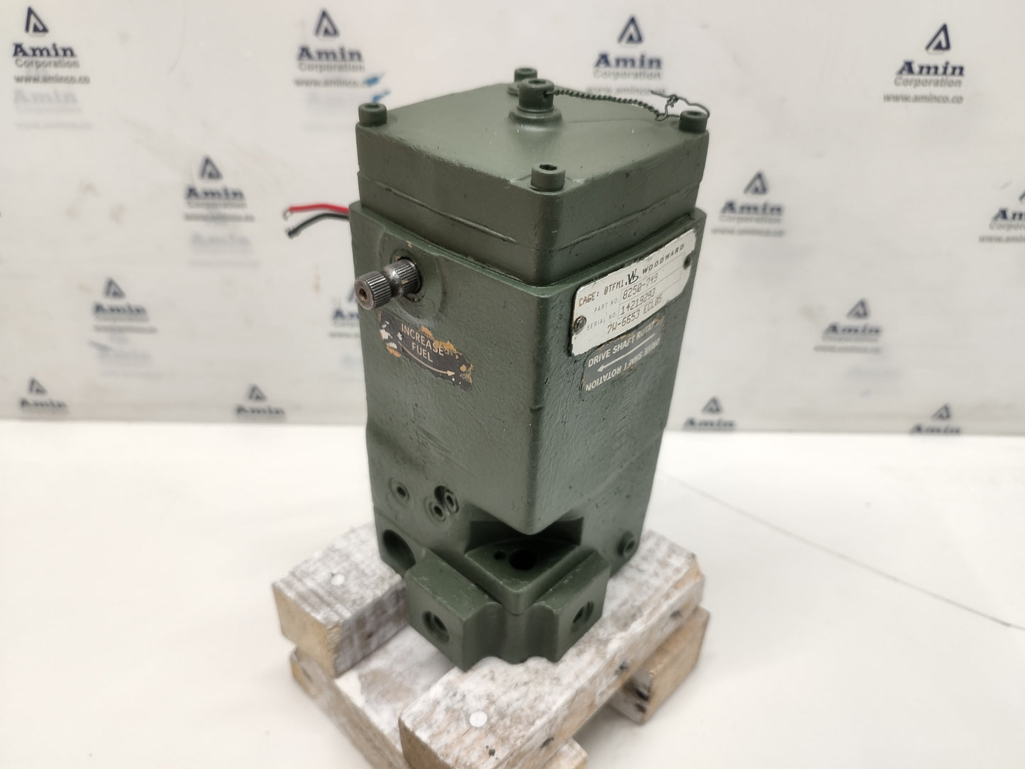 Woodward Governor 8250-749 Cat P/N: 7W-6653 ECL05 EG‑3P Actuator Governor