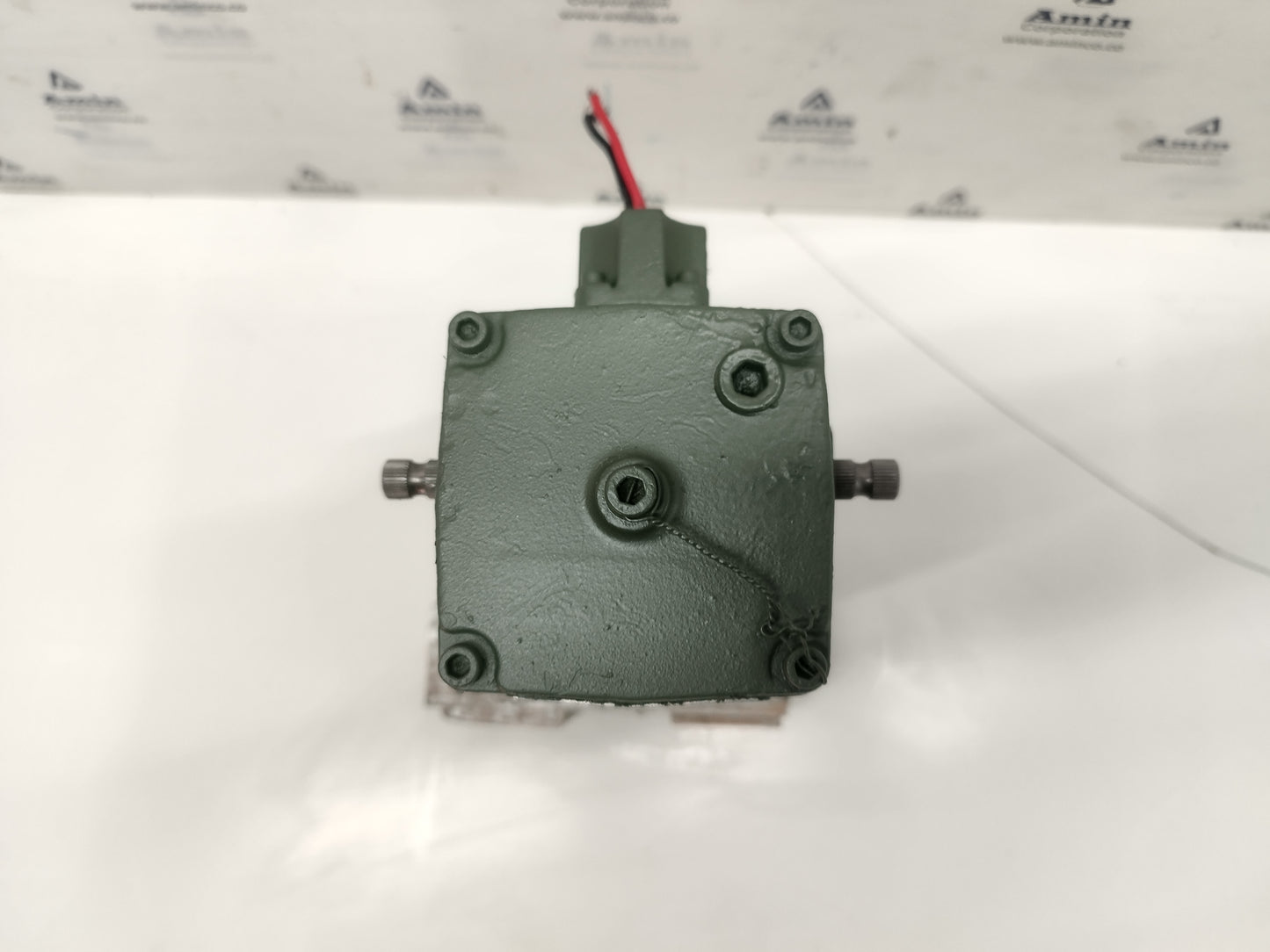 Woodward Governor 8250-749 Cat P/N: 7W-6653 ECL05 EG‑3P Actuator Governor