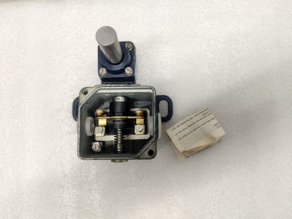 Schmersal T.422-01y-M20 Limit Switch 400V - NEW