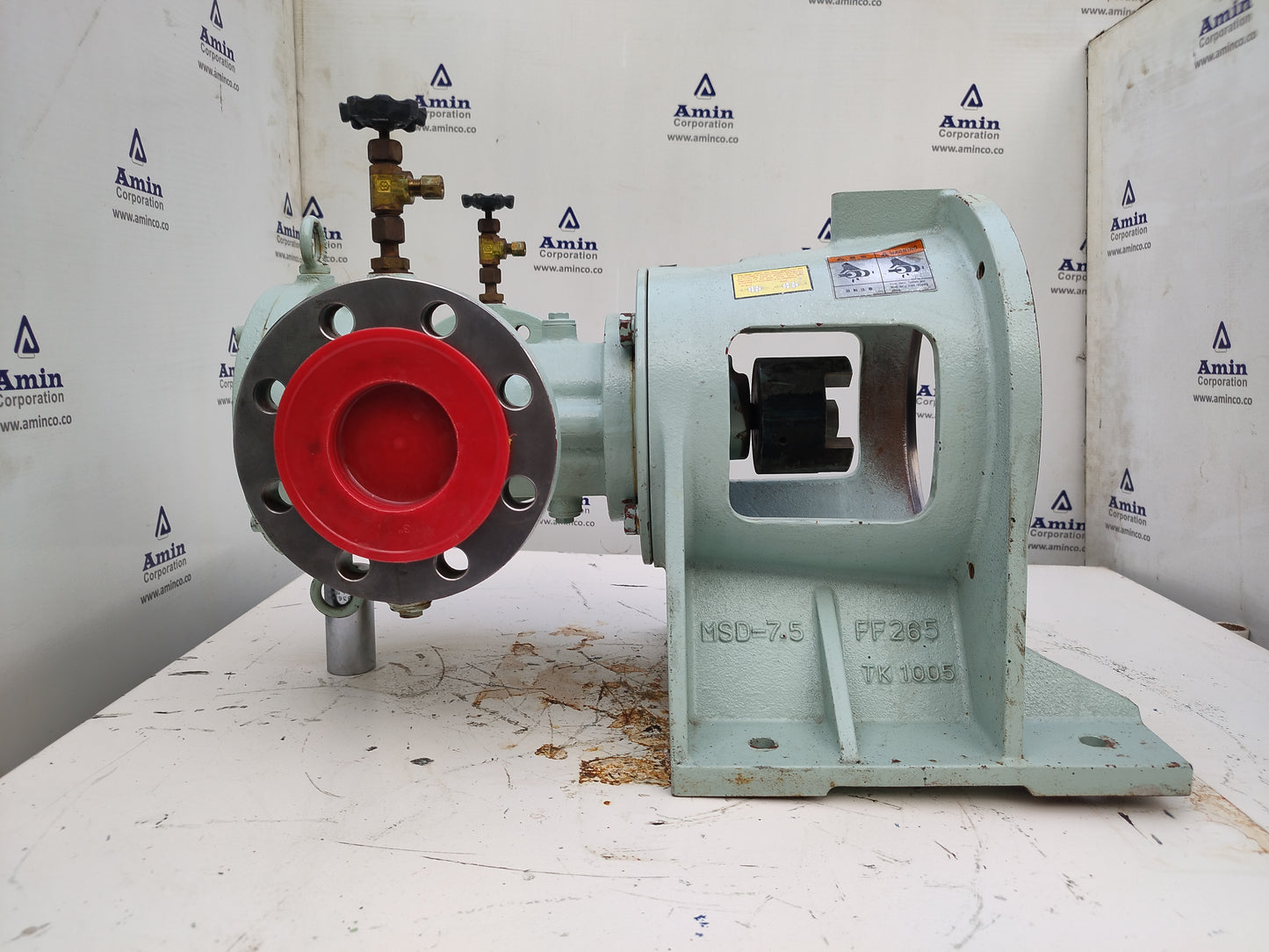 Taiko pump MSD-10H Three screw pump with Foundation - NEW