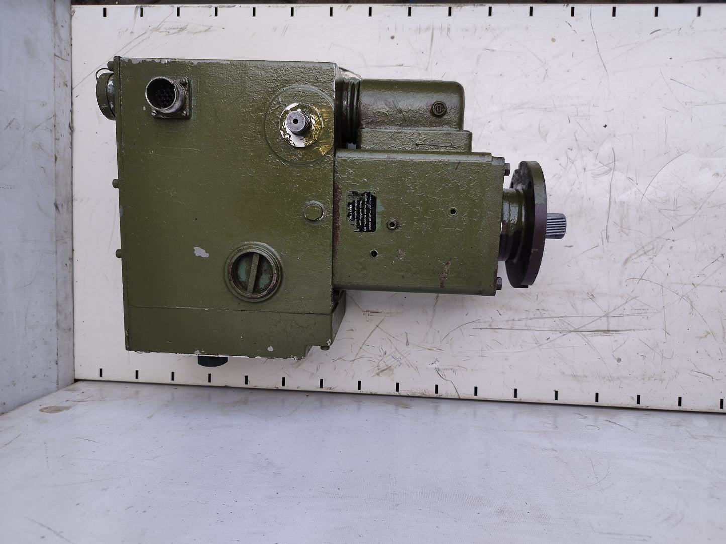 Woodward EGB Governor/Actuator 8240-218 RPM: 436-1036