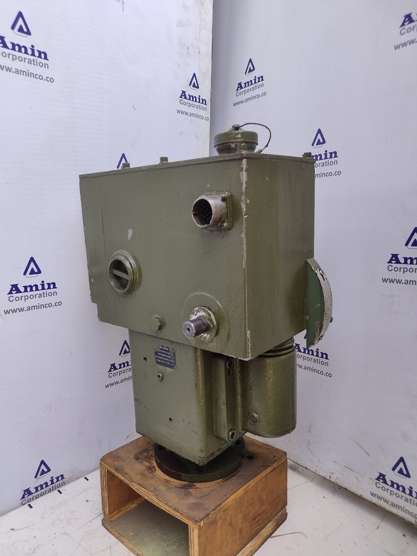 Woodward EGB Governor/Actuator 8240-218 RPM: 436-1036