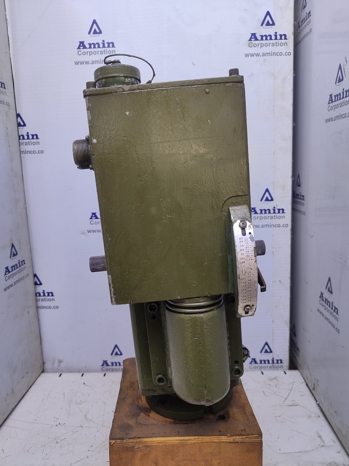 Woodward EGB Governor/Actuator 8240-218 RPM: 436-1036
