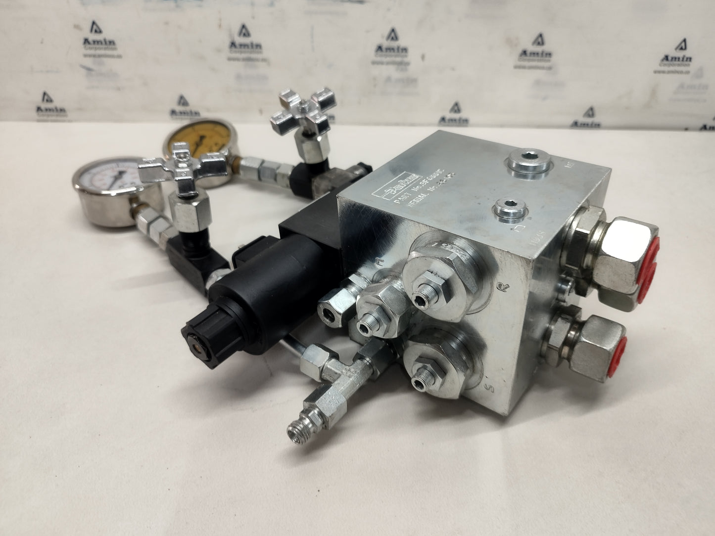 Parker 8F4661C Hydraulic Control Block - NEW - For price send a Message