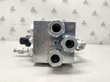 Parker 8F4661C Hydraulic Control Block - NEW - For price send a Message