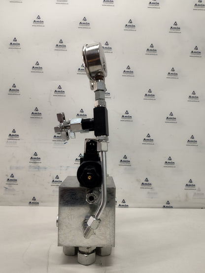 Parker 8F4661C Hydraulic Control Block - NEW - For price send a Message