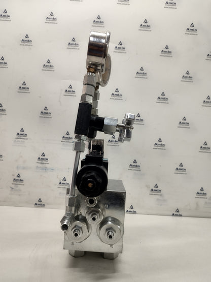 Parker 8F4661C Hydraulic Control Block - NEW - For price send a Message