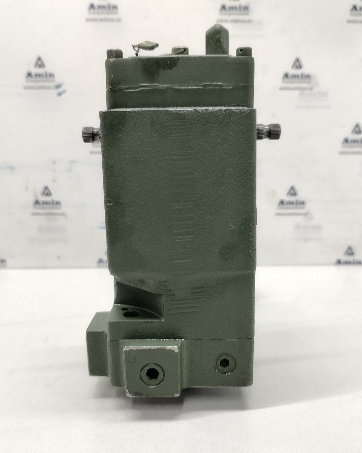 Woodward Governor 8251-019 Cat P/N: 118-7590 EG‑3P Actuator Governor