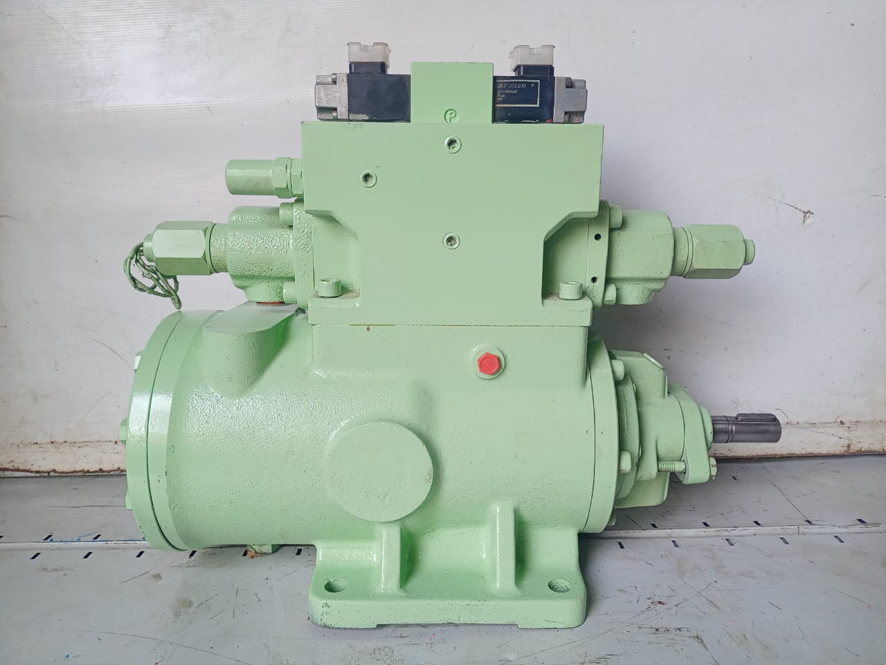 Frydenbo PE 1-1/4'' SNE 120 ER46 Steering pump Triple screw cartridge pump
